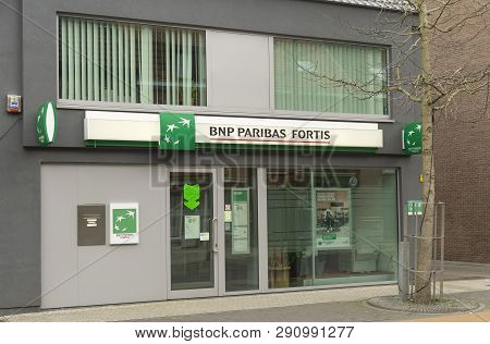 Sint Gillis Waas, Belgium-march 20, 2019, The Front Of A Bnp Paribas Fortis Office In The Village Of