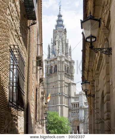 Cathedral Of Toledo Between Two Walls