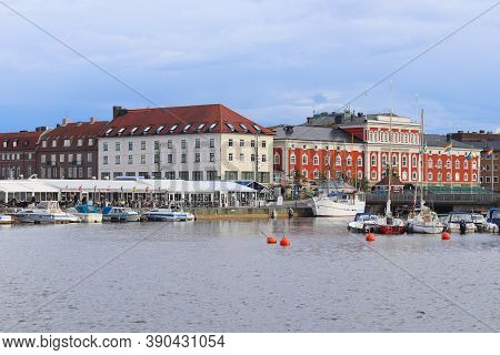 Jonkoping, Sweden - August 25, 2018: Lakefront View Of Jonkoping Town In Sweden. Jonkoping With Popu