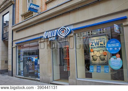 Wiesbaden , Germany - October 18, 2020: Apollo-optik Store Front In Wiesbaden. Apollo-optik Is A Ger