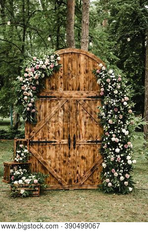 Wedding Decor, Large Wooden Loft Style Gates Are Used In Off-site Wedding Ceremony, Wedding Day, Woo