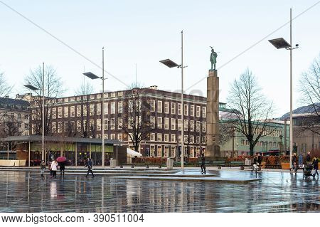 Bergen, Norway- 12 December 2015: Statue Of Christian Michelsen By Gustav Vigeland With Rikstelegraf