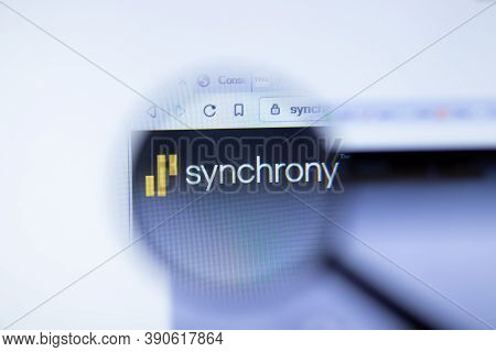 New York, Usa - 29 September 2020: Synchrony Syf.com Company Website With Logo Close Up, Illustrativ