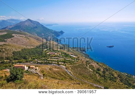 Panoramiczny widok Maratea. Basilicata. Włochy.