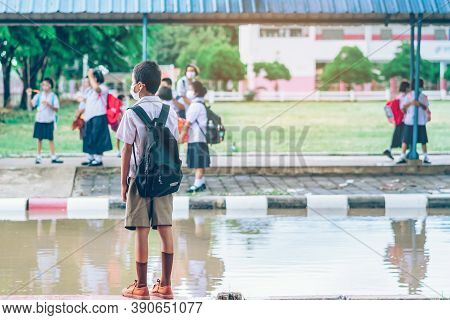 Kanchanaburi,thailand-july 2,2020:unidentified Elementary School Students Wear Face Mask To Prevent 