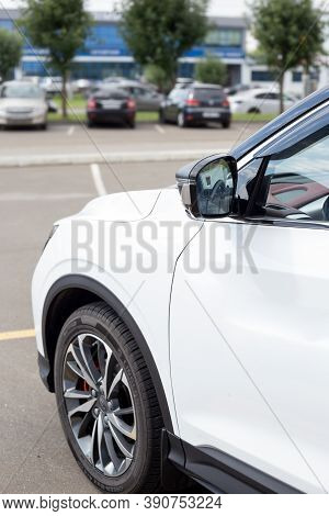 Russia, Izhevsk - August 14, 2020: Geely Showroom. New Modern Coolray Is Standing Near The Dealer Sh