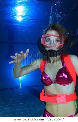 Kadın scuba diver