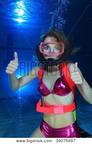 Kadın scuba diver