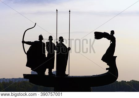 Kyiv, Ukraine-september 26, 2020: Black Silhouette Of The Monument To The Founders Of Kyiv On The Ba