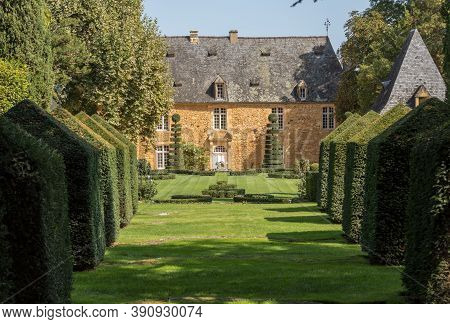 Eyrignac, France - September 2, 2018: The Manor Of Artaban In The Picturesque Jardins Du Manoir D Ey