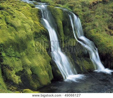 Cascade waterfall