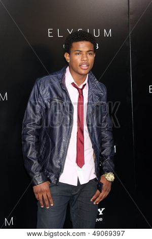 LOS ANGELES - 7 sierpnia: Trevor Jackson pojawia się w 