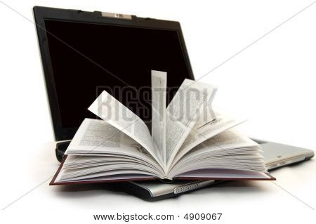 die open Book Verlegung auf dem laptop
