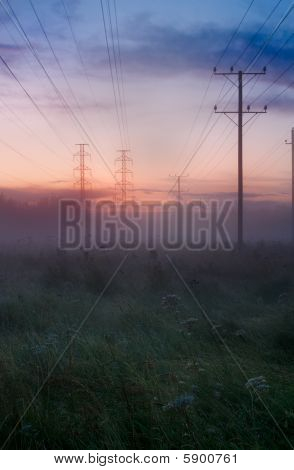 Linie energetyczne i zachód słońca
