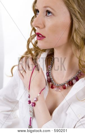Close-up Necklace