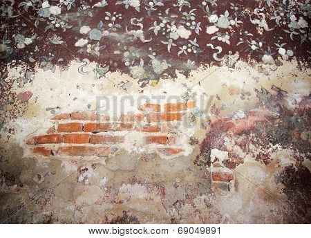 The Wall Is Old In Wat Sutat