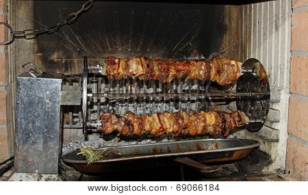 Good Skewered Chicken And Bacon Cooked In The Fireplace  3