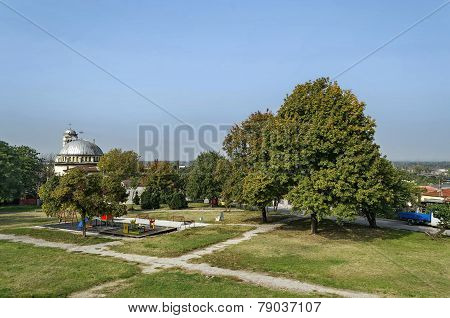 Public garden whit child nook near 