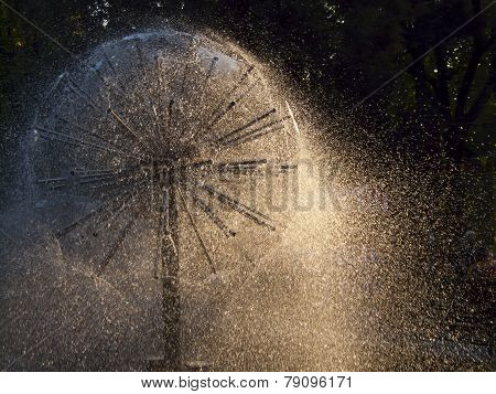 Spherical water fountain