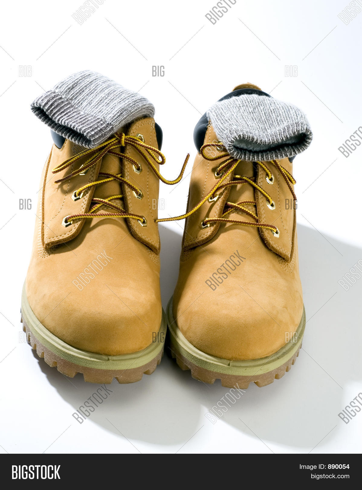 rugged walking shoes