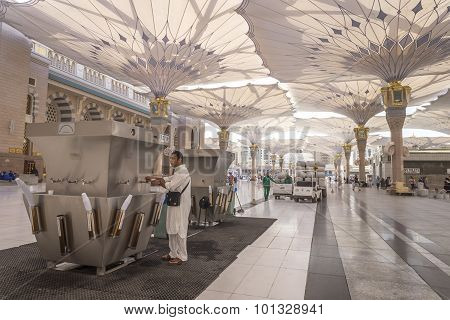 Nabawi mosque