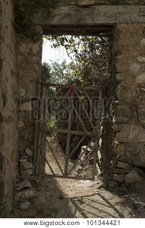 Old Roscigno, Cilento (it). Ghost Town.