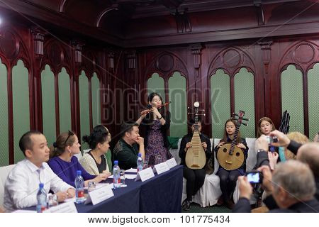 ST. PETERSBURG, RUSSIA - SEPTEMBER 14, 2015: Press cocktail of the women's chamber orchestra 