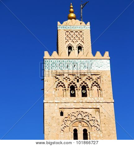 In Maroc Africa Minaret And The Blue    Sky