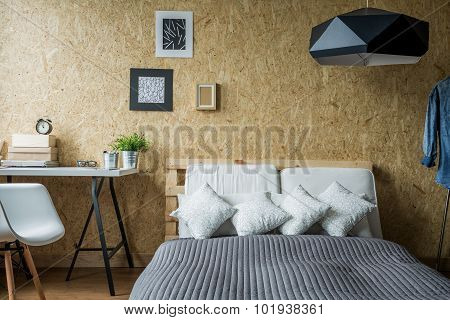 Pallet Bed In Contemporary Interior