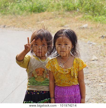 Ethnic Hmong Children In Sapa, Vietnam