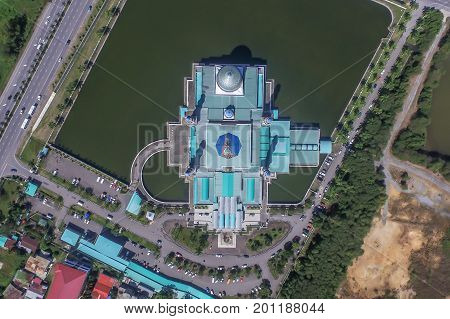 Kota Kinabalu,Sabah,Malaysia-Jan 23,2017:Aerial view Kota Kinabalu State Mosque during sunny in Kota Kinabalu,Sabah,Borneo,Malaysia.The design shares some similarities to Medinah Masjid An Nabawi.