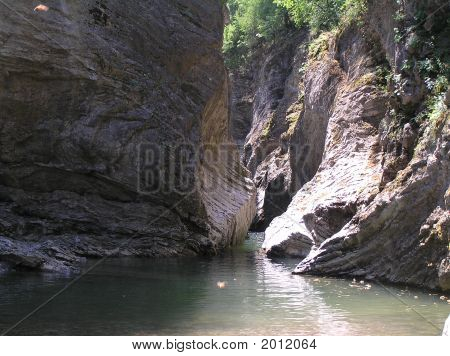 Mountain Canyon; Gorge.