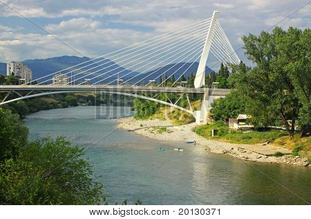 Most tisíciletí v Podgorica, Černá Hora