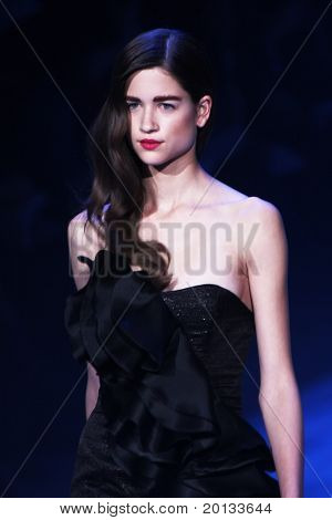 NEW YORK-február 12: Mercedes-Benz FashionWeek bemutatja Christian Siriano gyűjtemények Bryant Pa