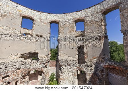 JANOWIEC - POLAND AUGUST 9 2017: View on ruins of 16th century renaissance castle. In 1975 the object was bought by the Museum of Vistula River and since 1993 it has been gradually renovated
