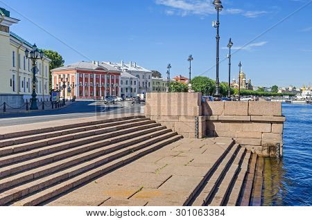 Saint Petersburg, Russia -  June 27, 2018: Lieutenant Schmidt Embankment And The Granite Stairway To