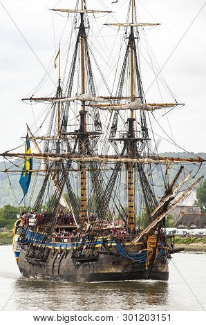 Rouen, France - July Circa, 2016. End Of The Armada In Rouen, Boats Galleon Ships On The River Seine