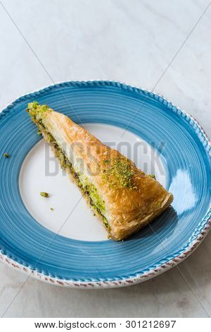 Turkish Baklava With Pistachio Served With Plate / Havuc Dilimi.