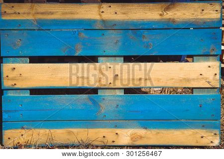 The Background Boards, Pallets Old Multi Colored..