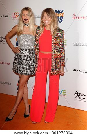 LOS ANGELES - MAY 10:  Jessica Hart, Ashley Hart at the Race to Erase MS Gala at the Beverly Hilton Hotel on May 10, 2019 in Beverly Hills, CA
