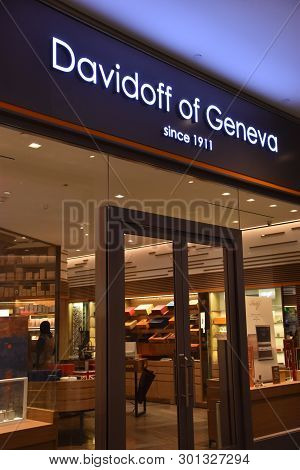 New York, Ny  Apr 14: Davidoff Of Geneva Store At Brookfield Place In Manhattan, New York, As Seen O