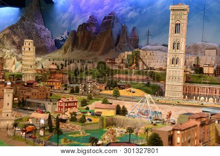 New York, Ny - Apr 14: Gulliver\'s Gate In Manhattan, New York, As Seen On April 14, 2019. It Is A T
