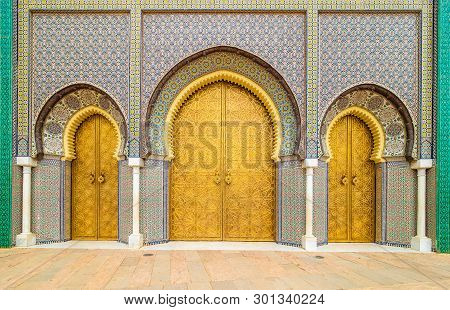 Amazing Architecture Of Entrance Gates In Fes, Morocco
