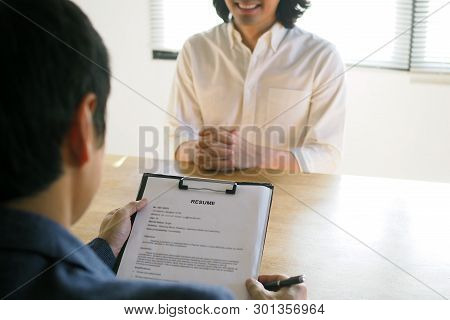 Executives Are Interviewing. Focus On Resume Writing Tips, Candidate Qualifications, Interviewing Sk