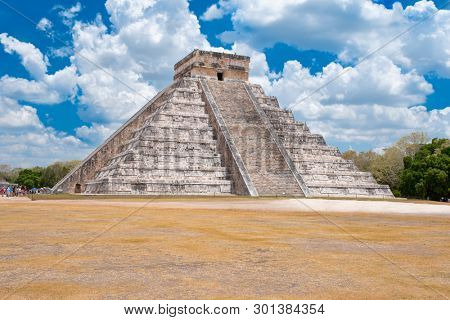 The Temple of Kukulkan, an iconic building at the ancient mayan city of Chichen Itza