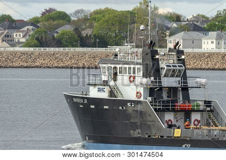 Fairhaven, Massachusetts, Usa - May 15, 2019: Offshore Supply Vessel Warren Jr, Hailing Port Cape Ma