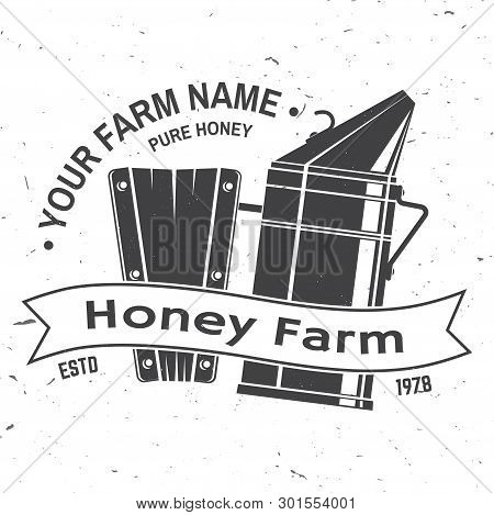 Honey Bee Farm Badge. Vector Illustration. Concept For Shirt, Print, Stamp Or Tee. Vintage Typograph