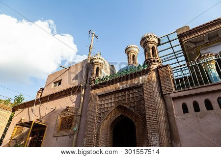 Kashgar, Xinjinag, China: Arabic Style Decorated Building In The Streets Of Kashgar Ancient Town.