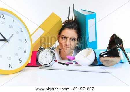 Angry. Young Woman Getting A Lot Of Work And Deadline, Being Under The Pressure Of The Deals. Presse