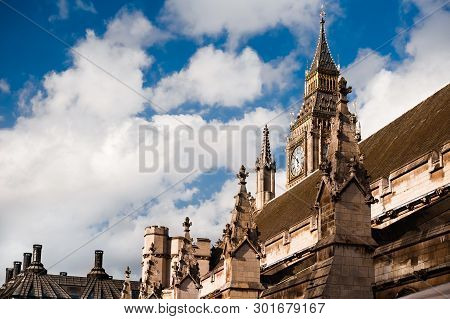 Big Ben And Parlament Building In London On A Bright Day, Copy Space